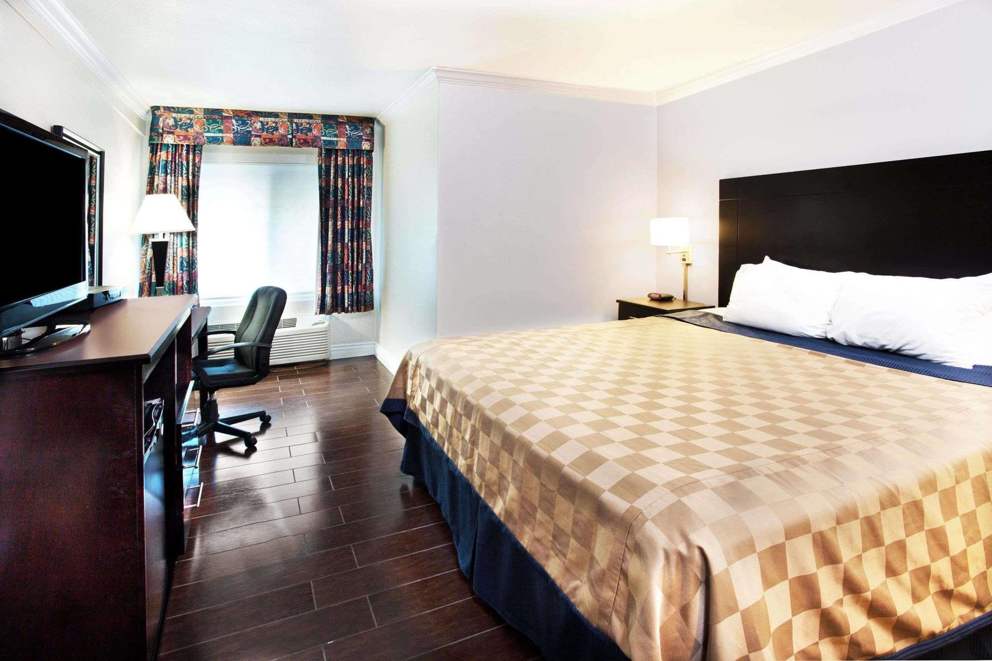 Travelodge By Wyndham Ocean Front Sunset Beach Eksteriør billede